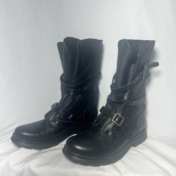 Steve Madden quilted Bounti Combat Leather Boot | 9 - Picture 4 of 11